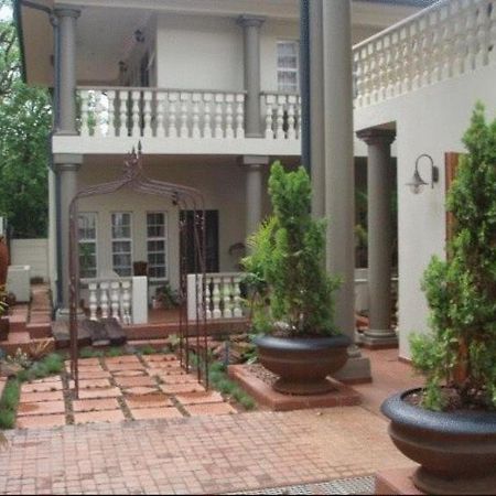 Goodey'S Guesthouse Претория Екстериор снимка