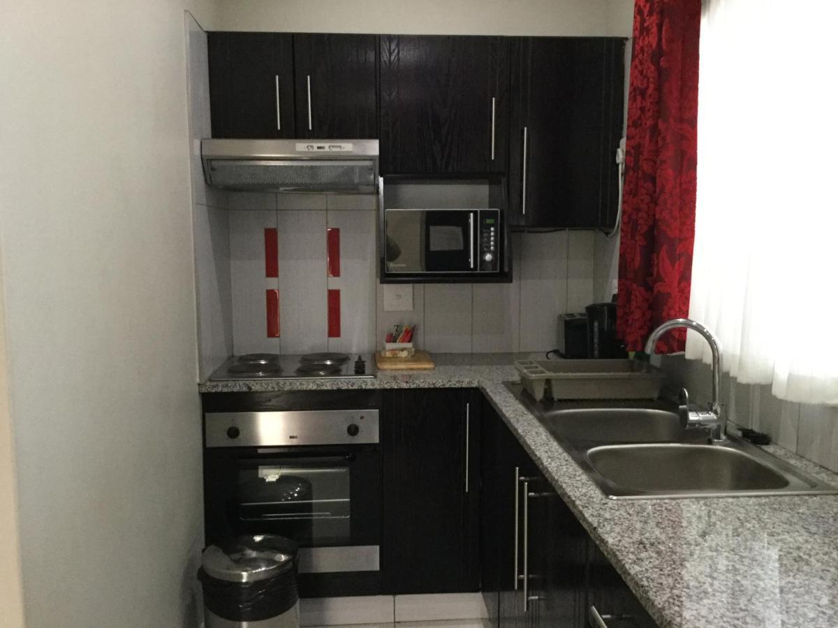 Goodey'S Guesthouse Претория Екстериор снимка