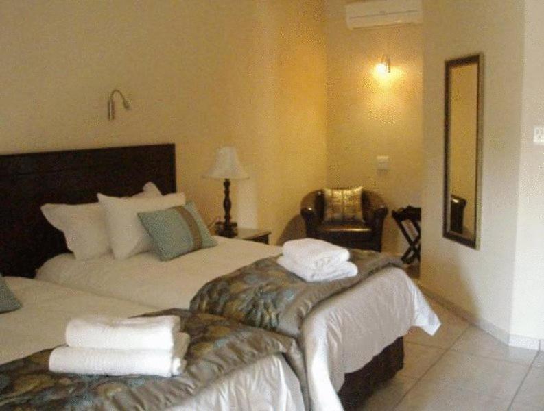Goodey'S Guesthouse Претория Стая снимка